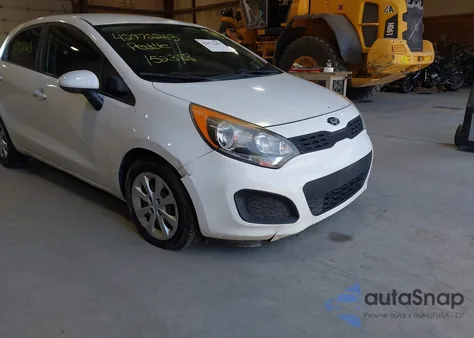 2015 Kia Rio Lx z USA, uszkodzony, nr VIN KNADM5A3XF6458515